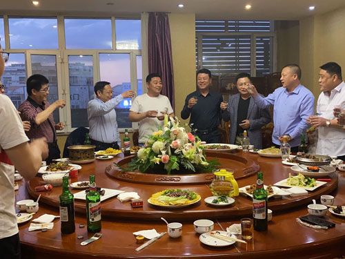 �I�N�F(tu��n)�(du��)��һ��ȫ�w��(hu��)��